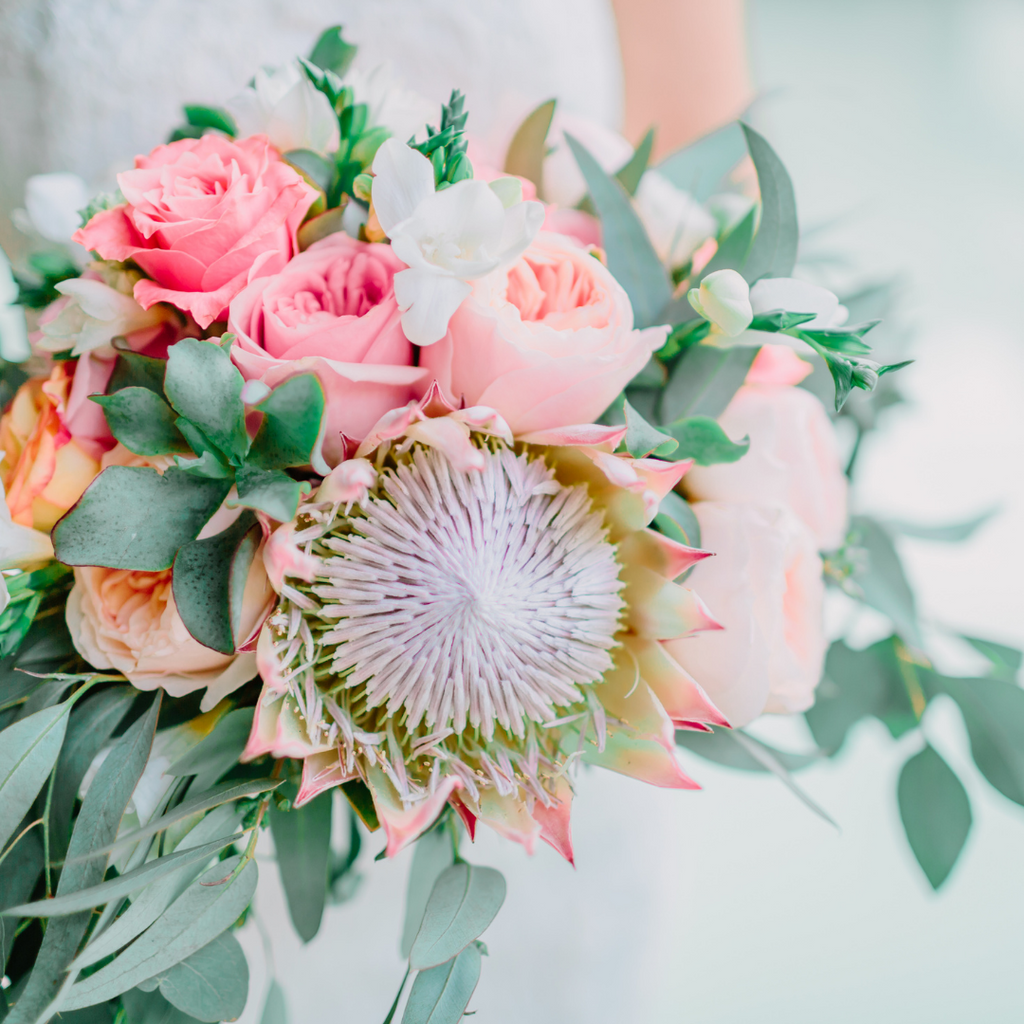 3 Flowers to Incorporate Into Your Summer Wedding Bouquets This Season